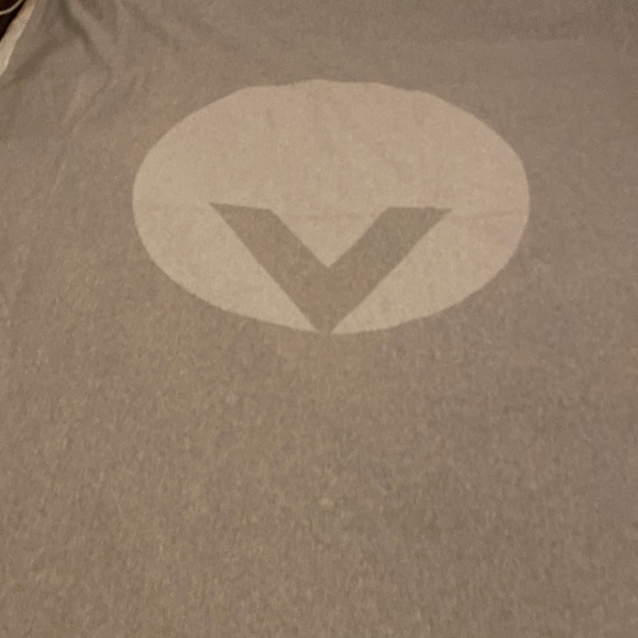 Kanata Blanket Cotton Blend Grey “V” in Circle - Picture 1 of 3